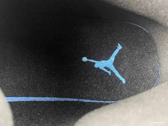 Blue Jordan DJ5982-041 Air 13 University 0812